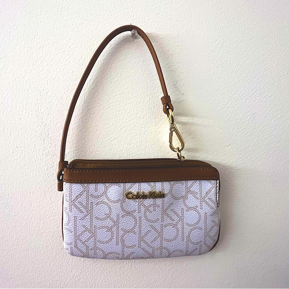 New Calvin Klein Logo Signature White Brown Wristlet Wallet Bag Clutch Spring